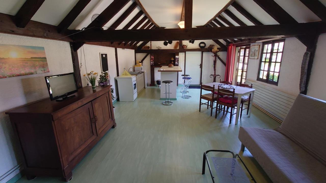Le Marly'S Villa Wasigny Exteriör bild