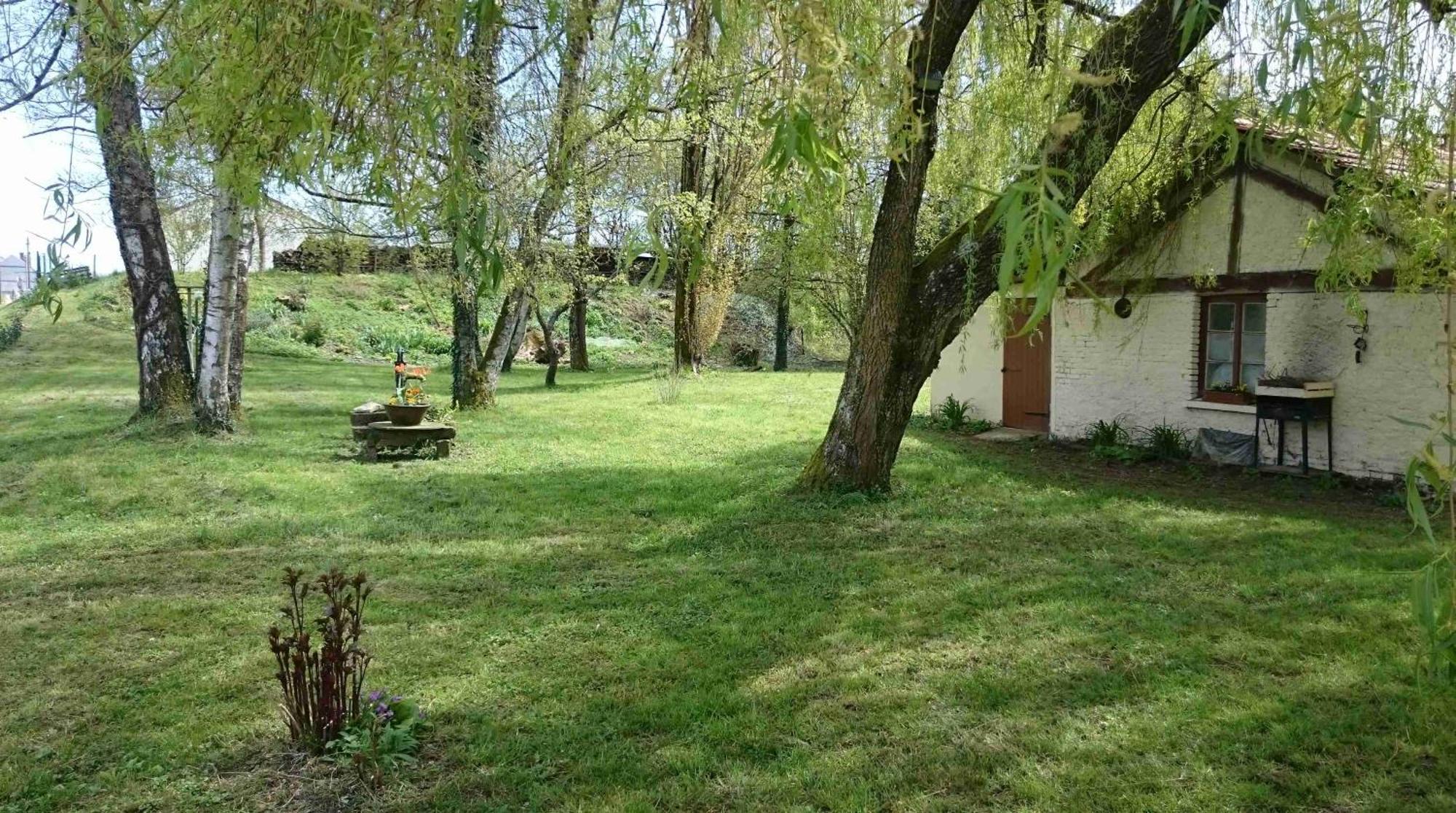 Le Marly'S Villa Wasigny Exteriör bild
