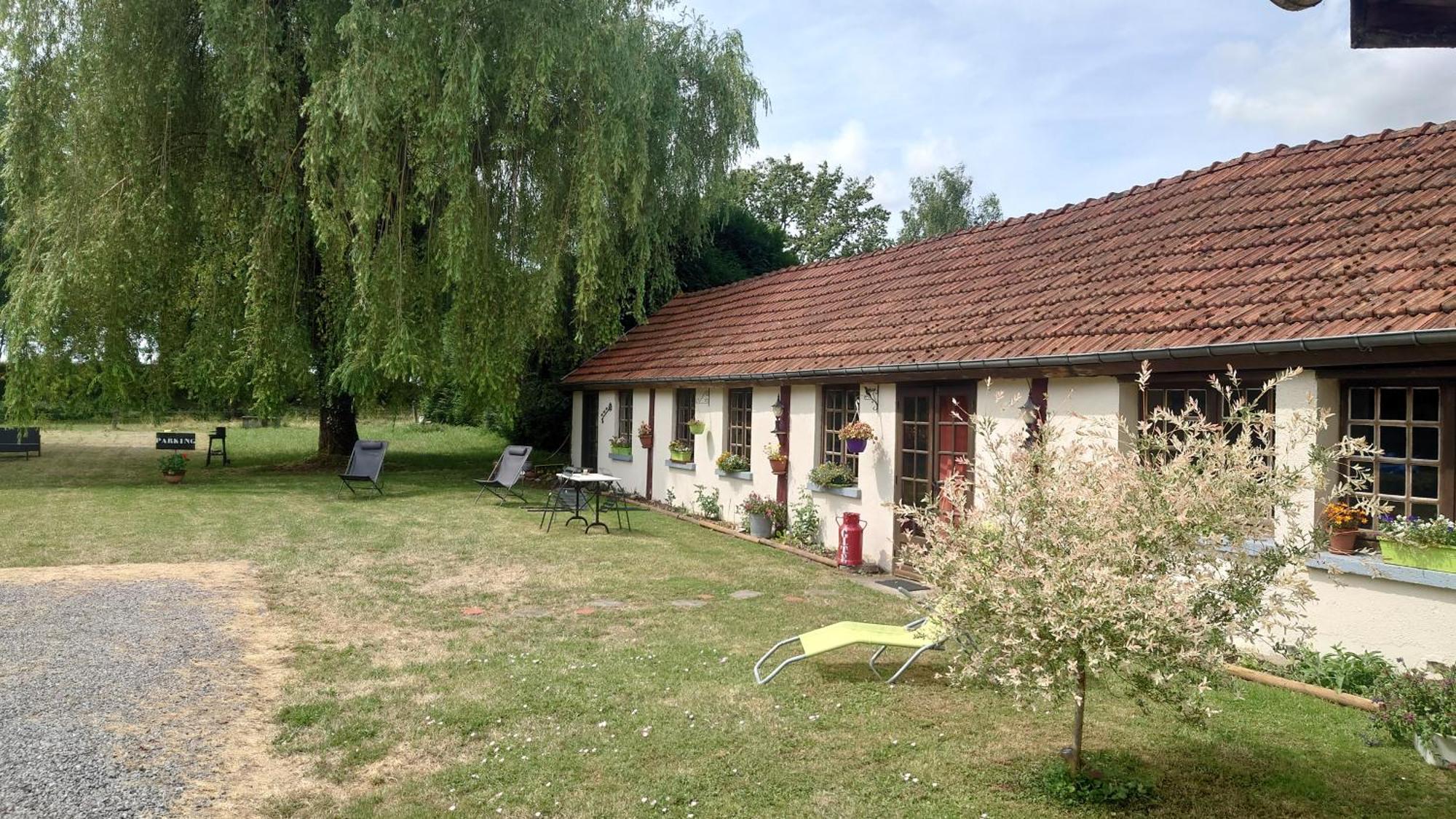 Le Marly'S Villa Wasigny Exteriör bild