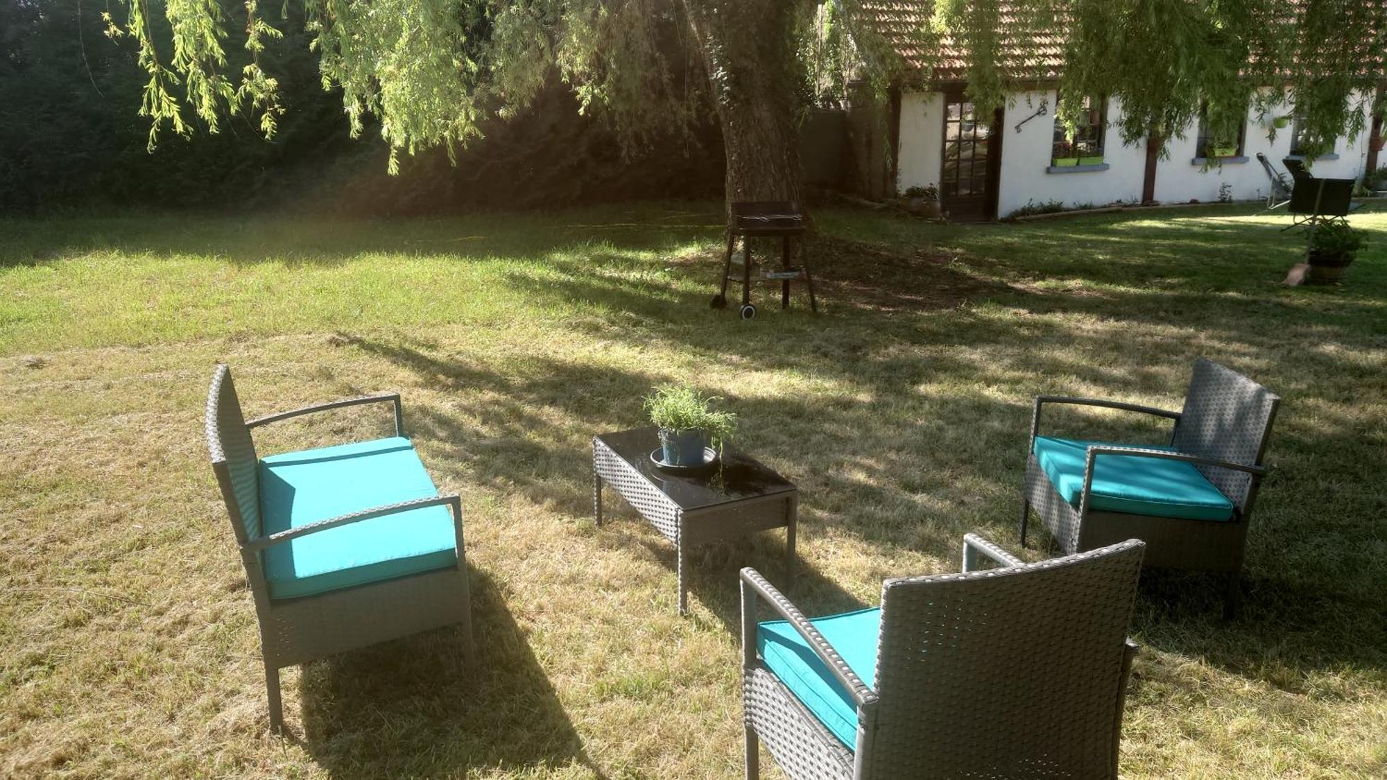 Le Marly'S Villa Wasigny Exteriör bild