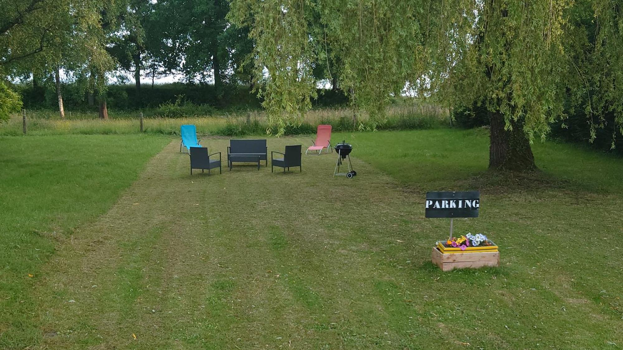 Le Marly'S Villa Wasigny Exteriör bild